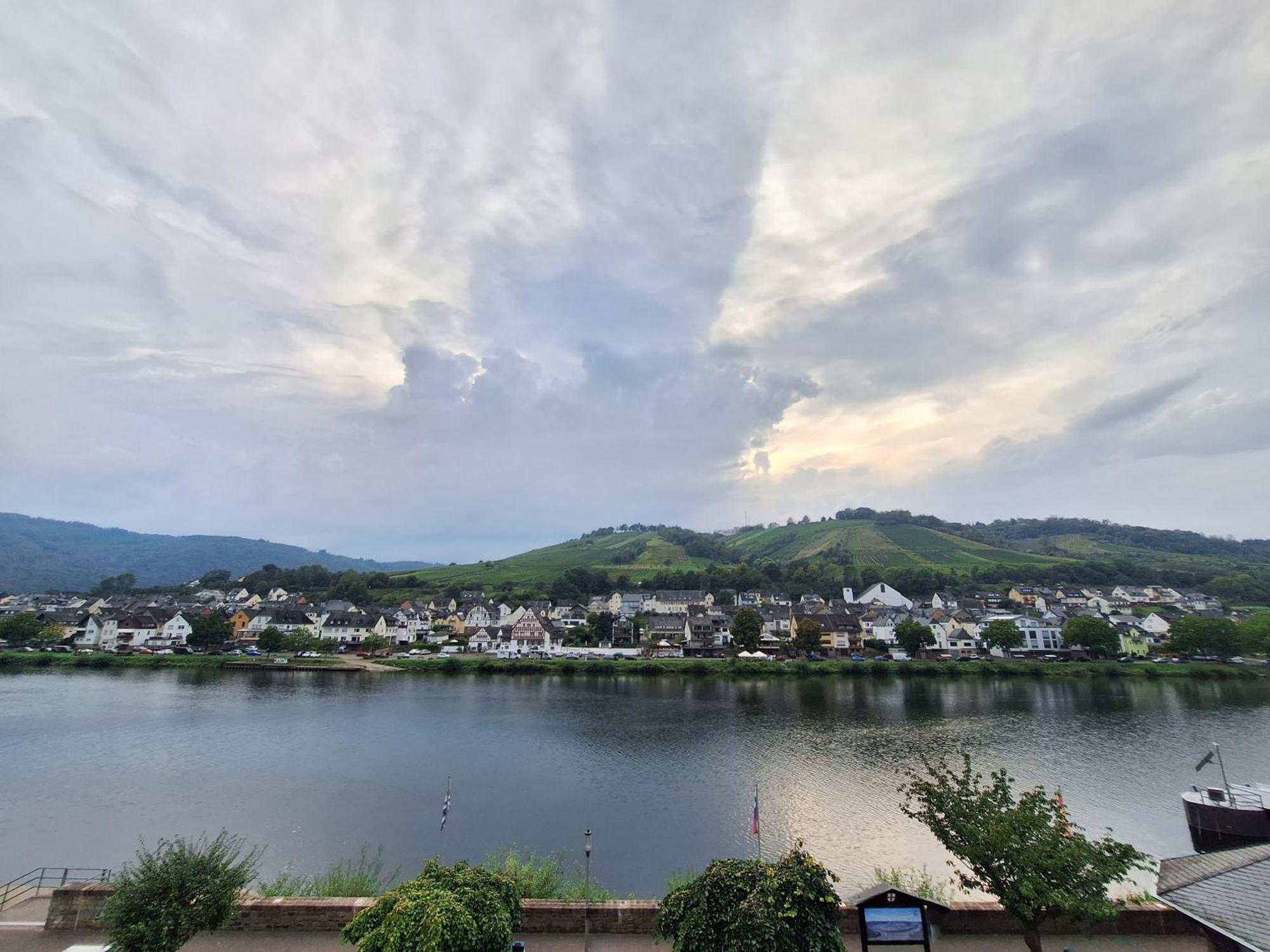 Mosel View Old Town Apartments Zell an der Mosel Exterior photo