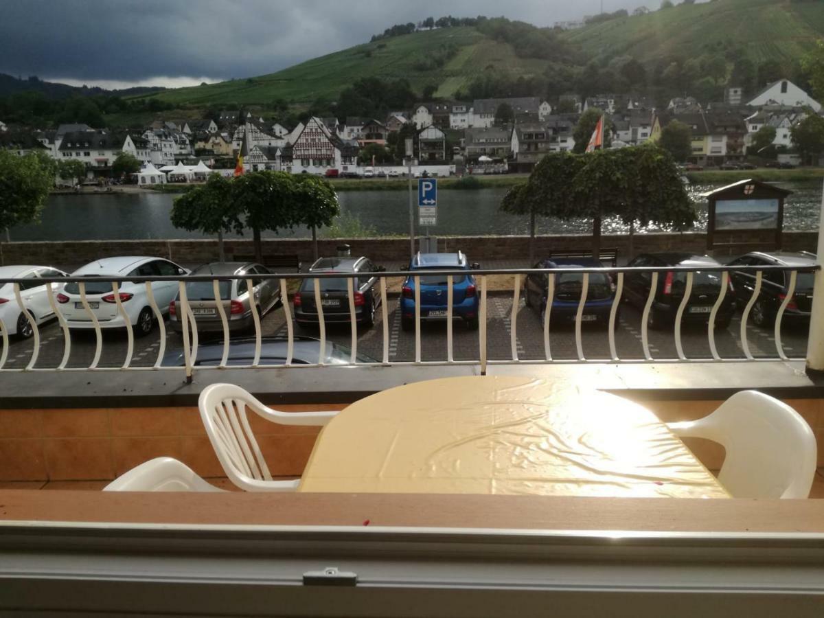 Mosel View Old Town Apartments Zell an der Mosel Exterior photo